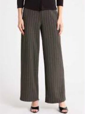 Women’s MAX STUDIO Dark Charcoal Pinstripe Double Knit Wide Leg Pants Size 6